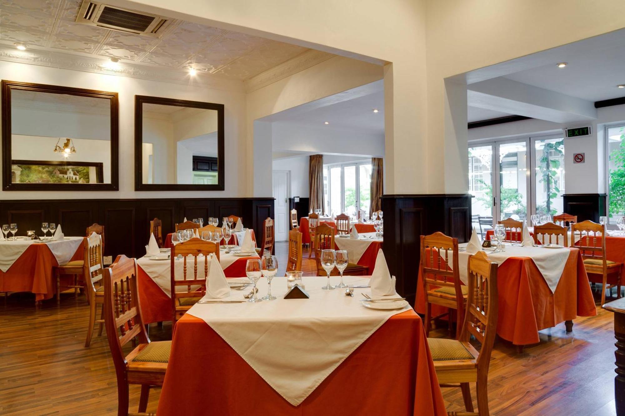 Protea Hotel By Marriott Dorpshuis & Spa Stellenbosch Kültér fotó